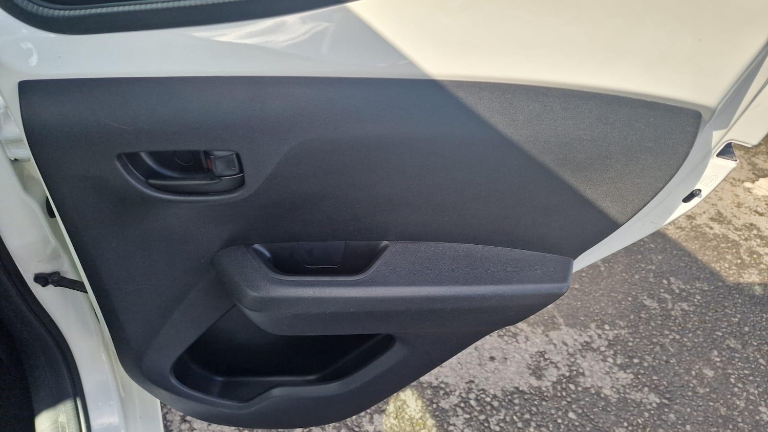 Used Toyota AYGO 2014 for sale - 77898454: Photo 24