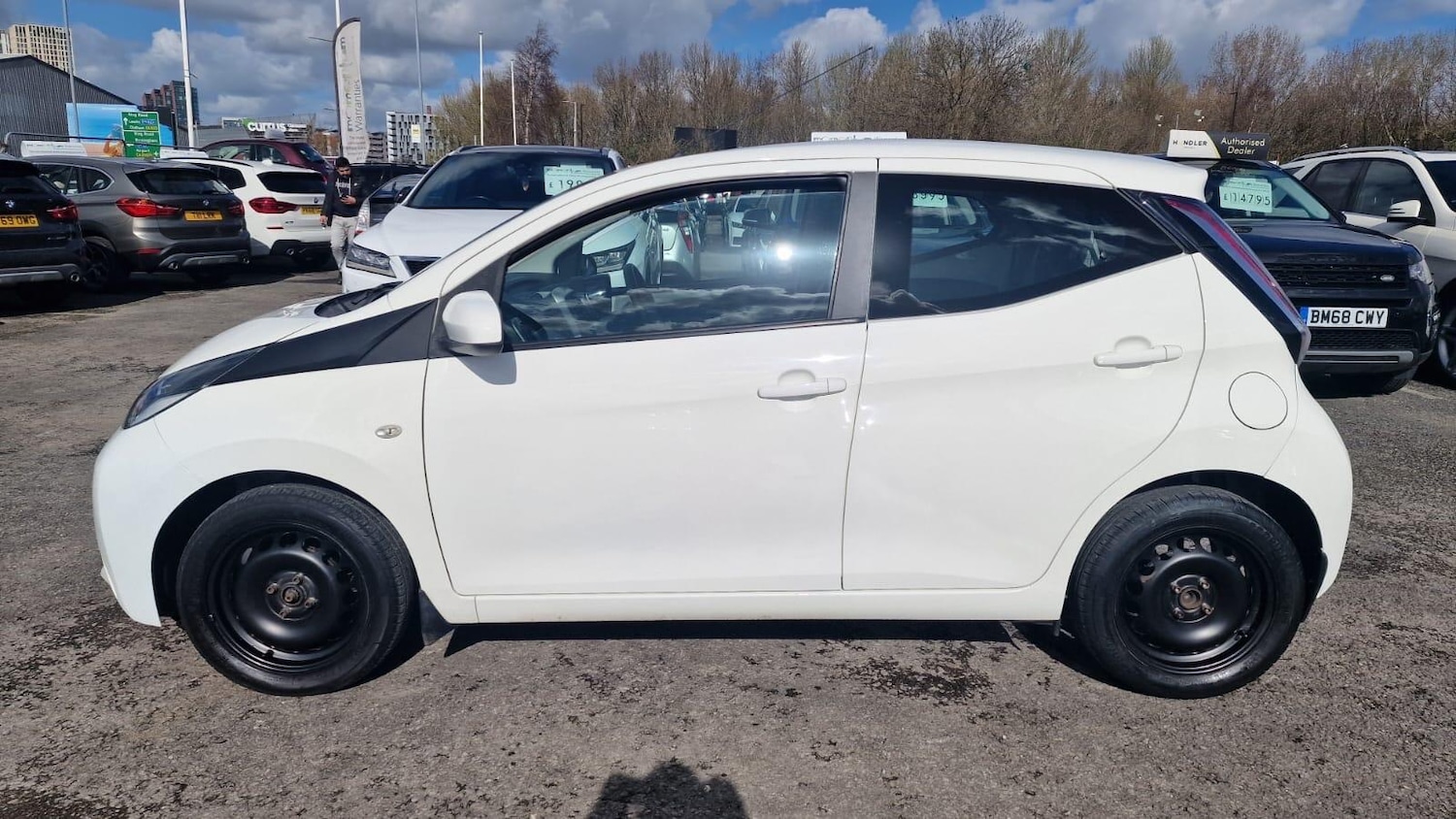 Used Toyota AYGO 2014 for sale - 77898454: Photo 9