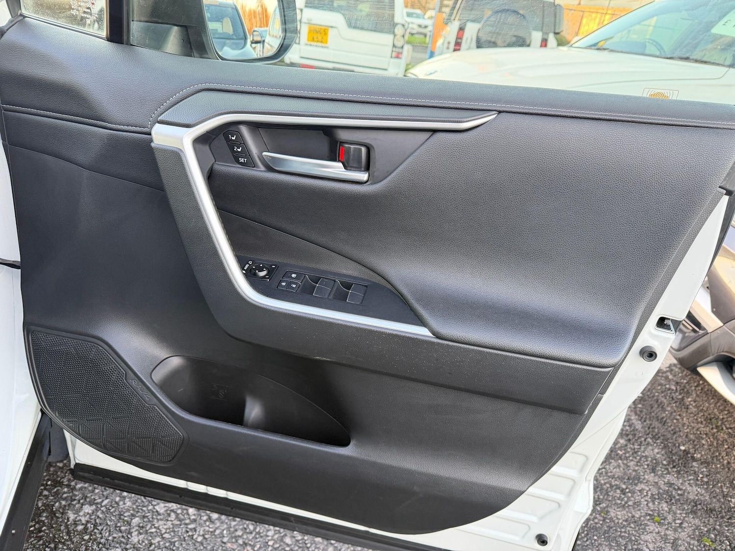 Used Toyota RAV4 for sale - 76975529: Photo 23