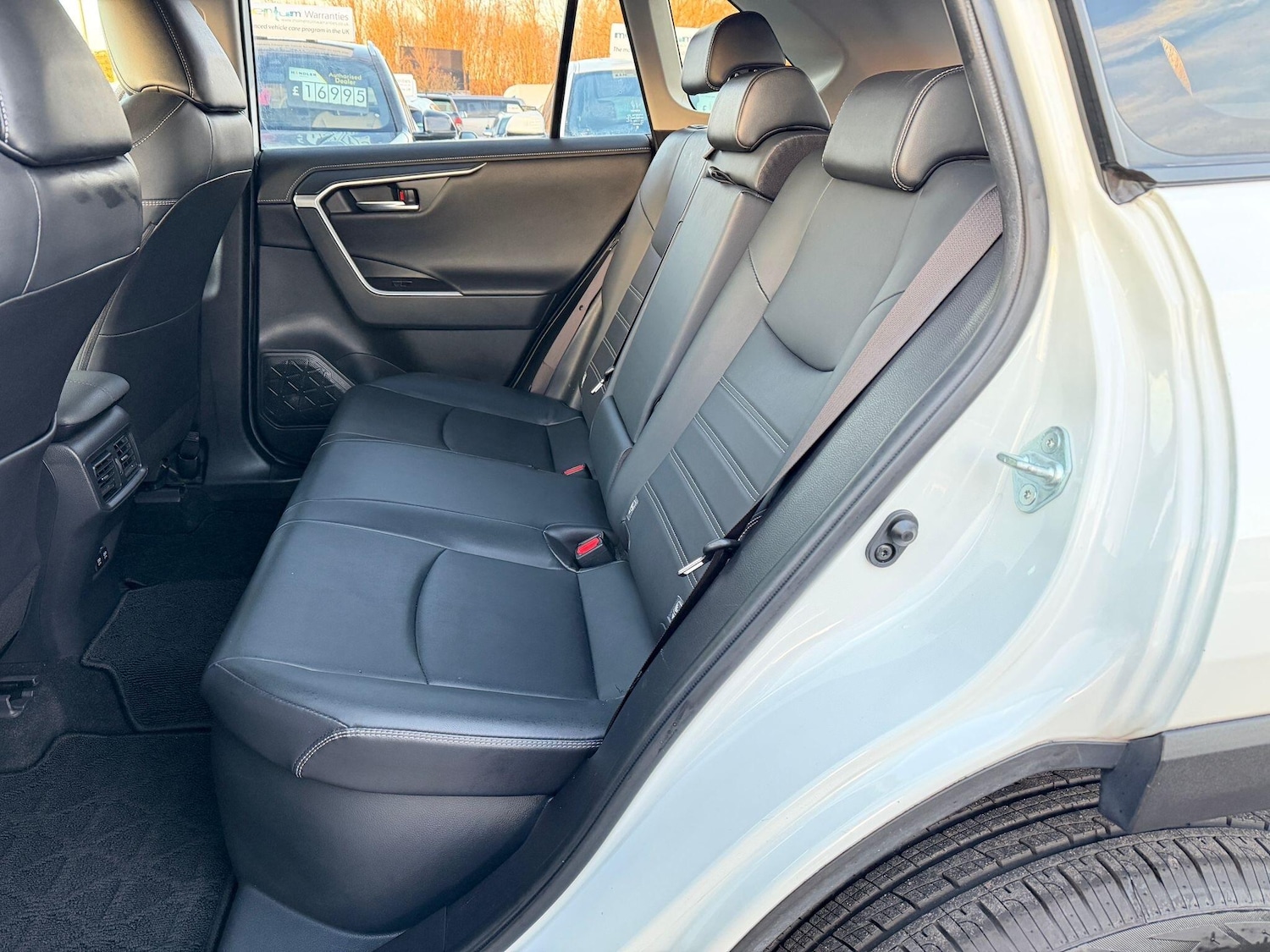 Used Toyota RAV4 for sale - 76975529: Photo 25