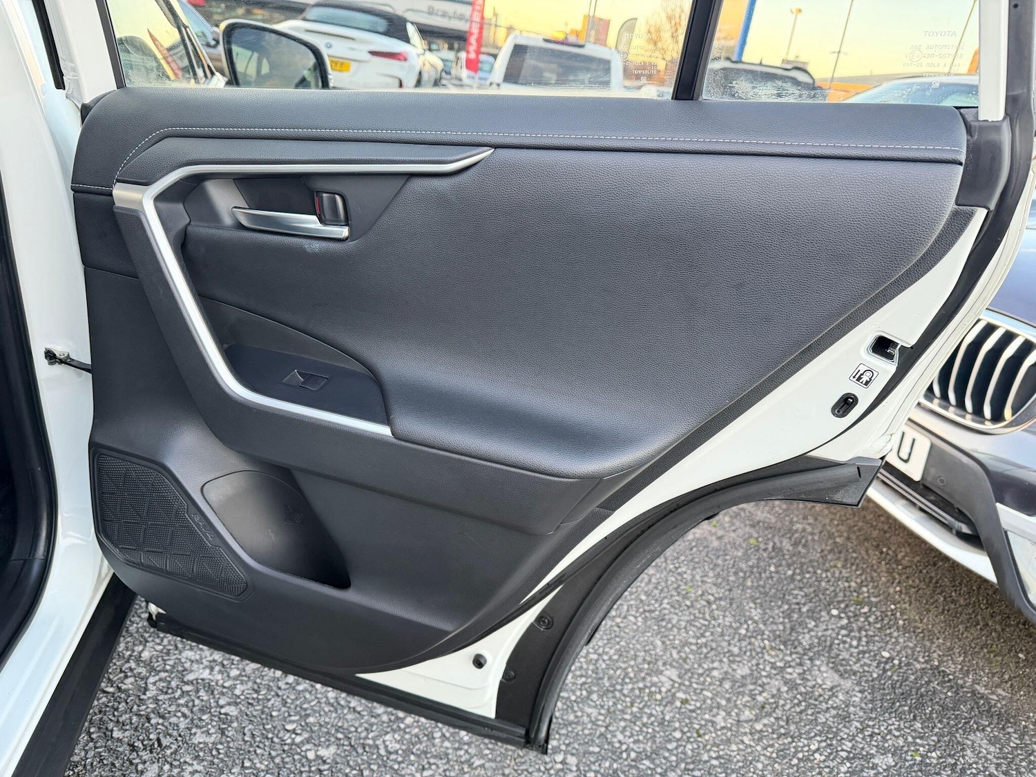 Used Toyota RAV4 for sale - 76975529: Photo 31