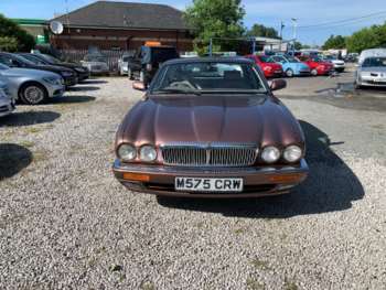 1994 (M) - 3.2 XJ6 4dr