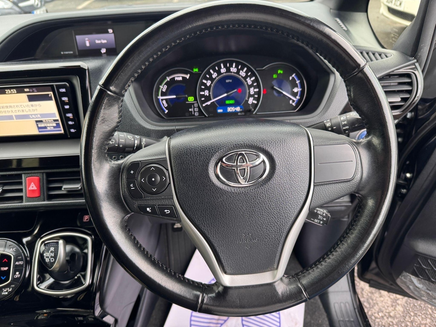 Used Toyota Voxy for sale - 76592184: Photo 17