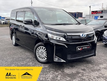 (68) - 1.8 Petrol/Hybrid 8 Seater 5dr