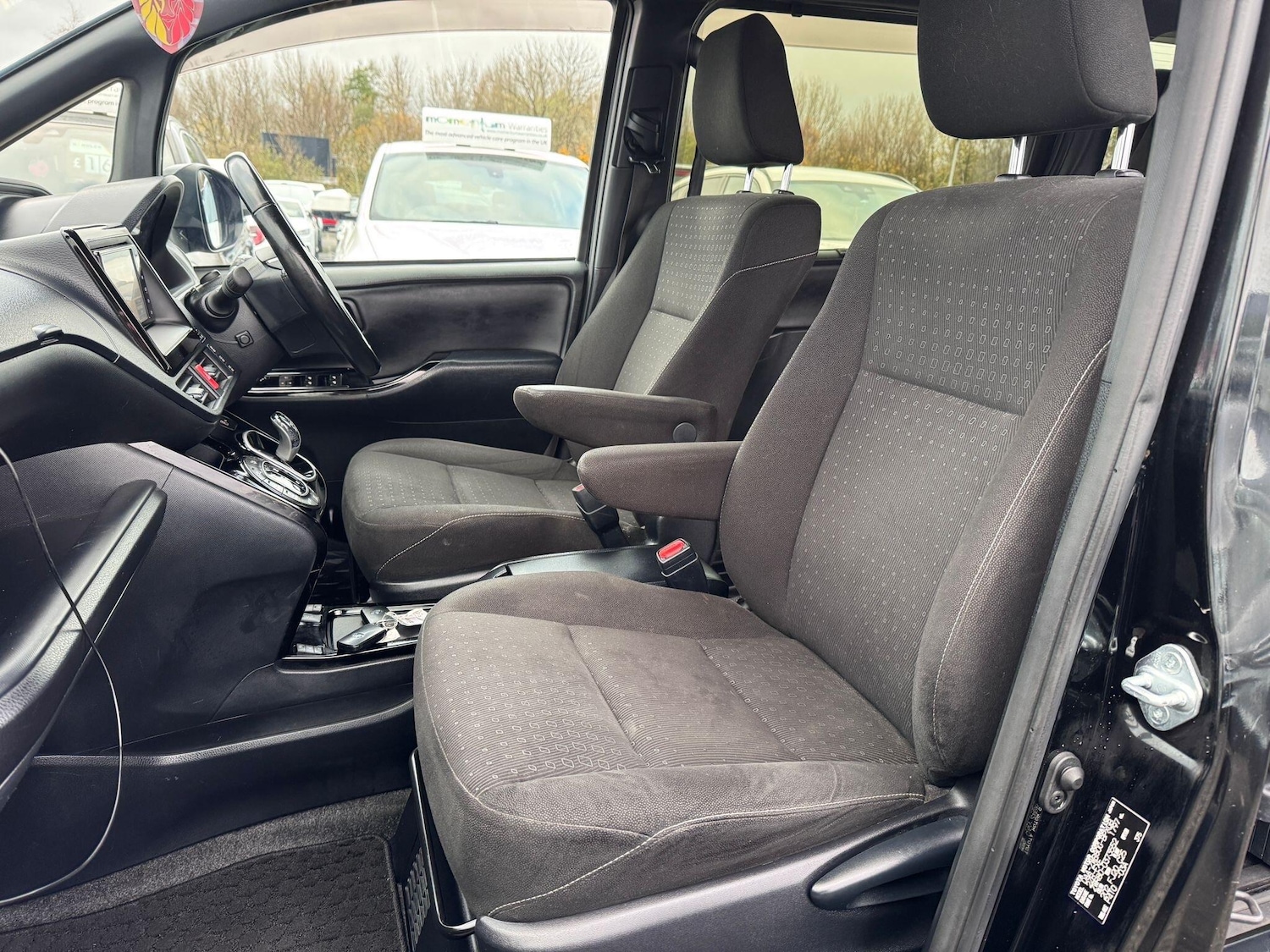 Used Toyota Voxy for sale - 76592184: Photo 20