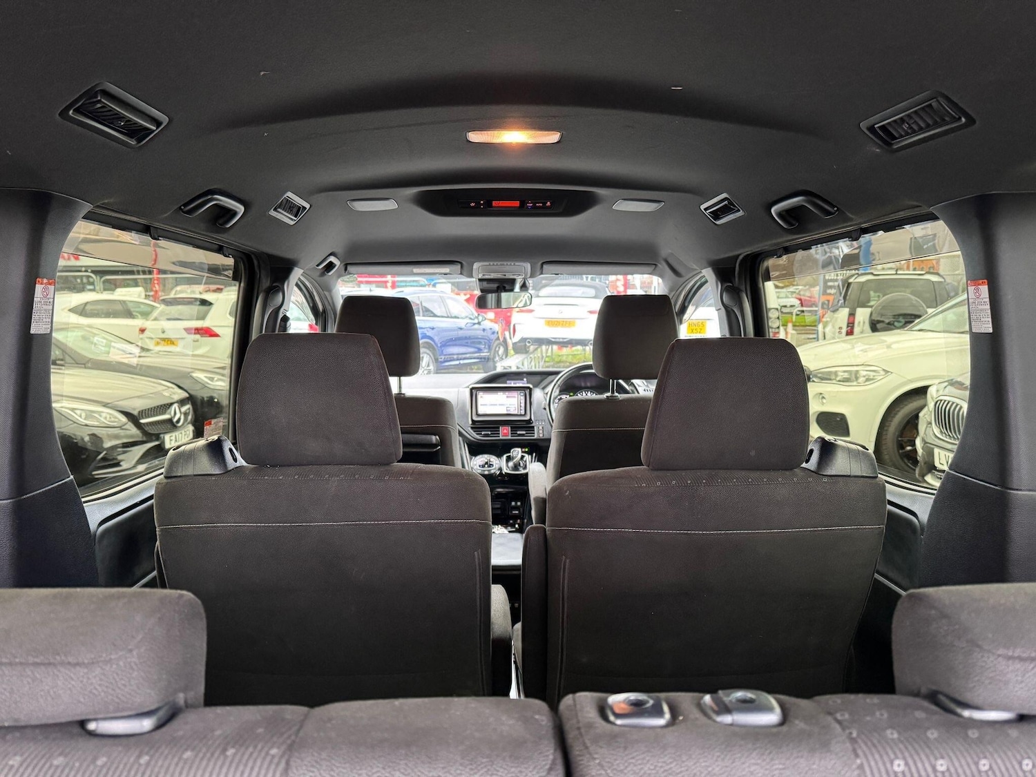 Used Toyota Voxy for sale - 76592184: Photo 25