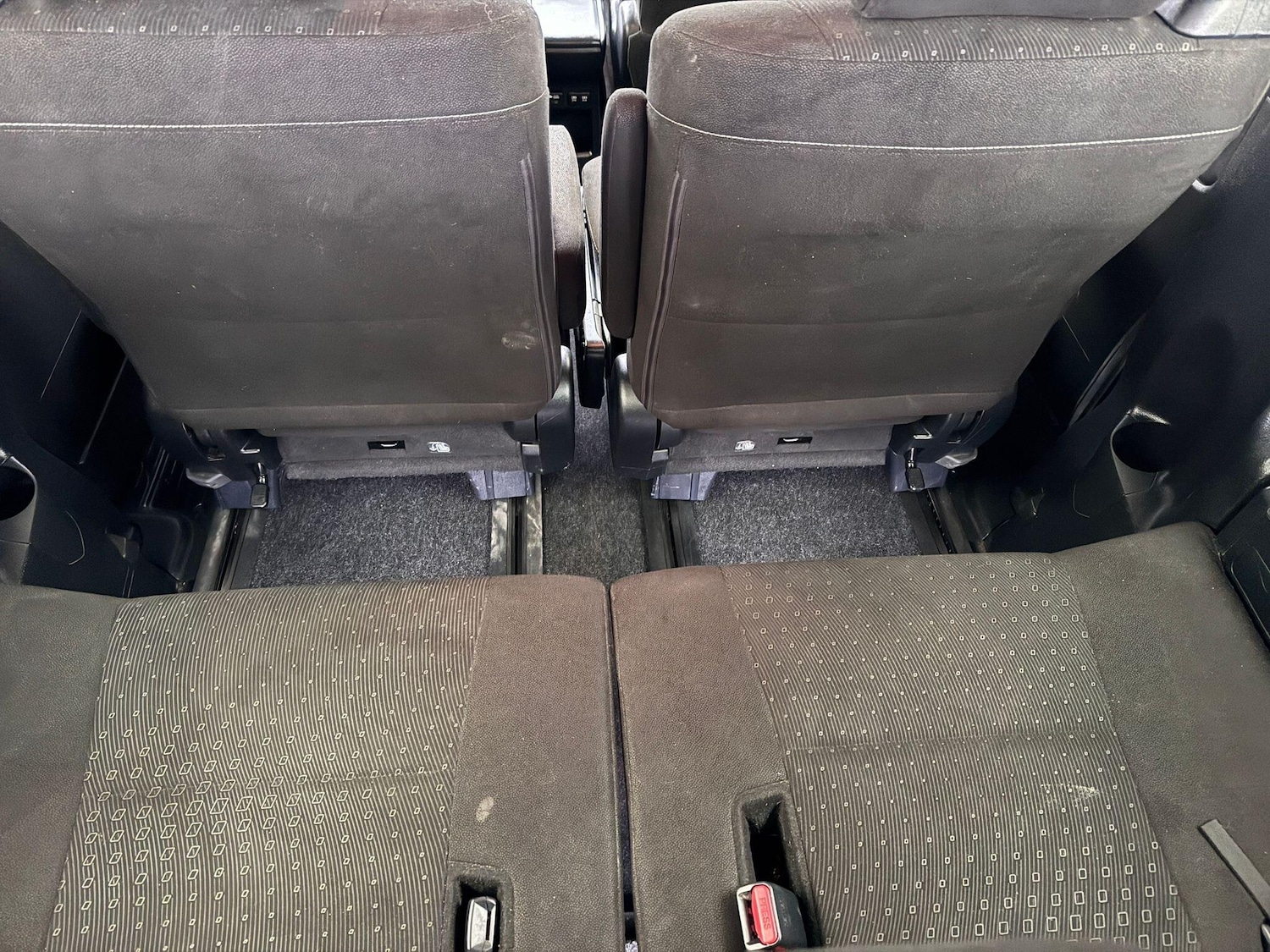 Used Toyota Voxy for sale - 76592184: Photo 30