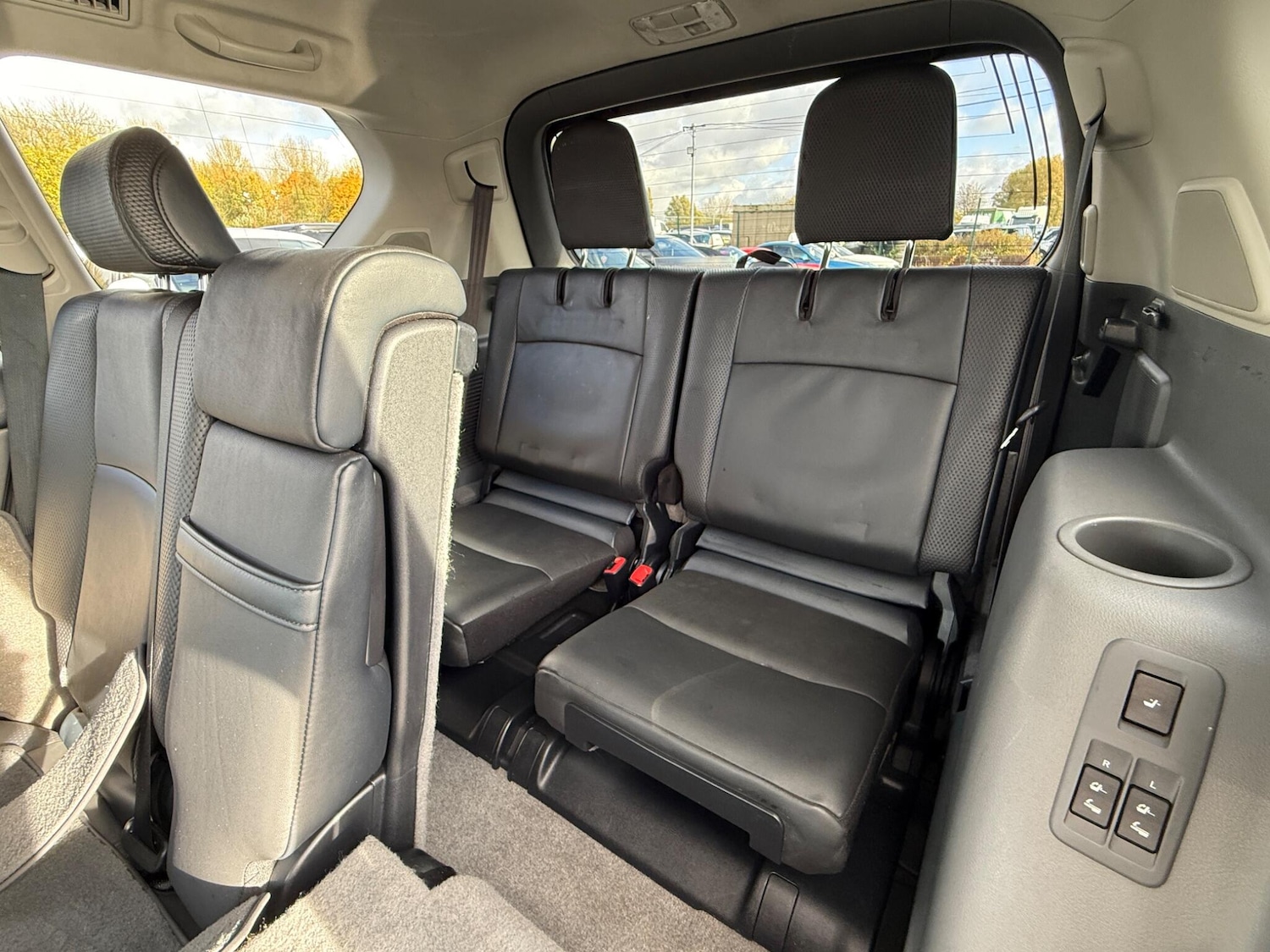 Used Toyota Land Cruiser 2013 for sale - 76408829: Photo 35