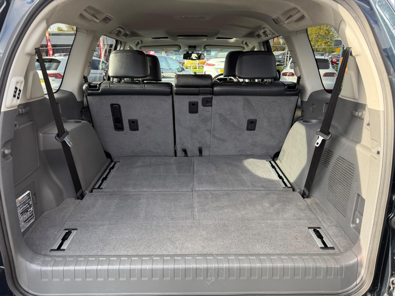 Used Toyota Land Cruiser 2013 for sale - 76408829: Photo 39