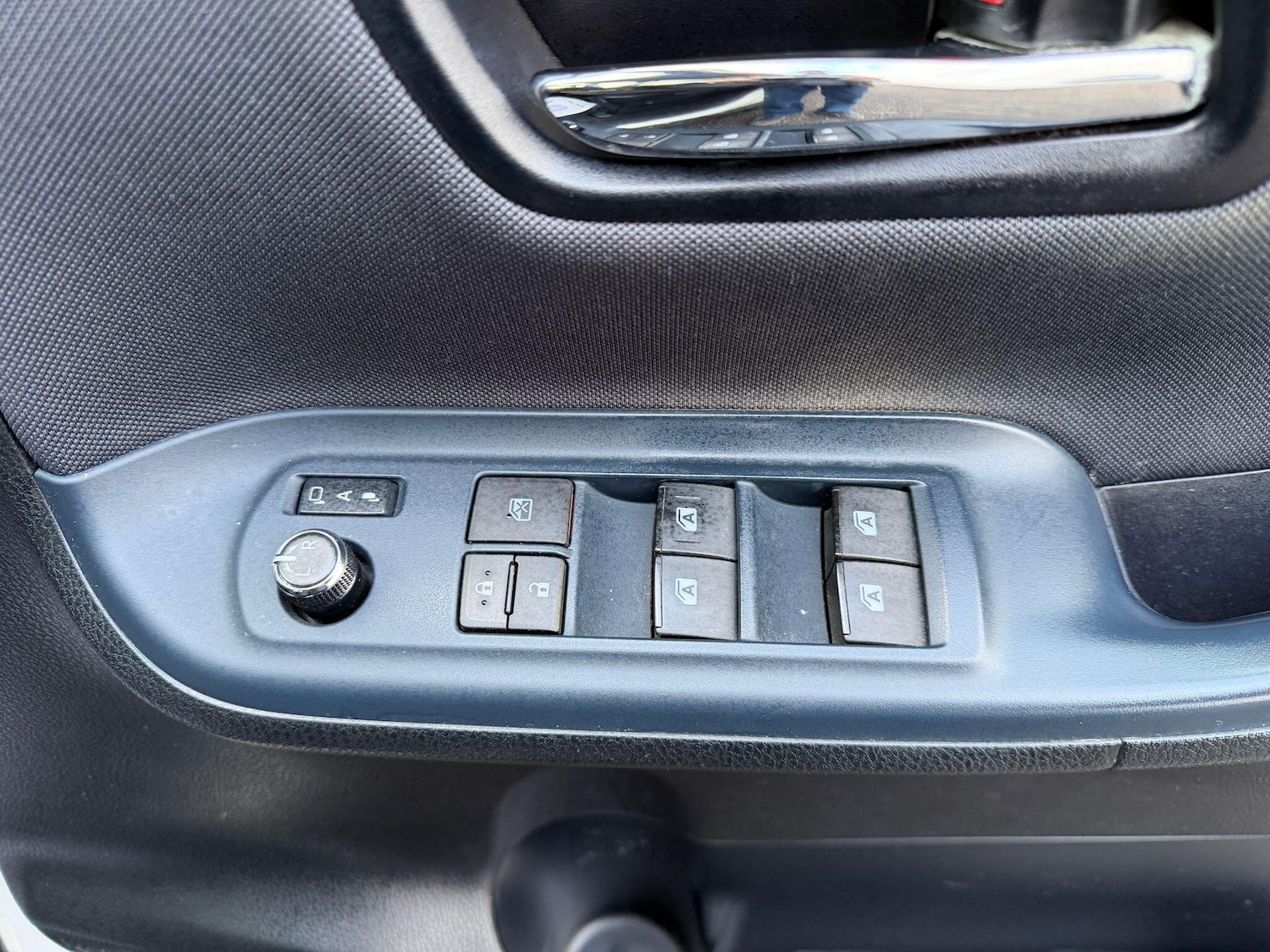 Used Toyota Noah 2025 for sale - 77454899: Photo 19