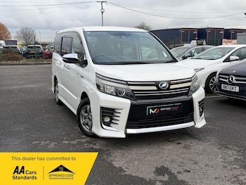 Used Toyota Noah 2016 for sale - 77454899: Photo