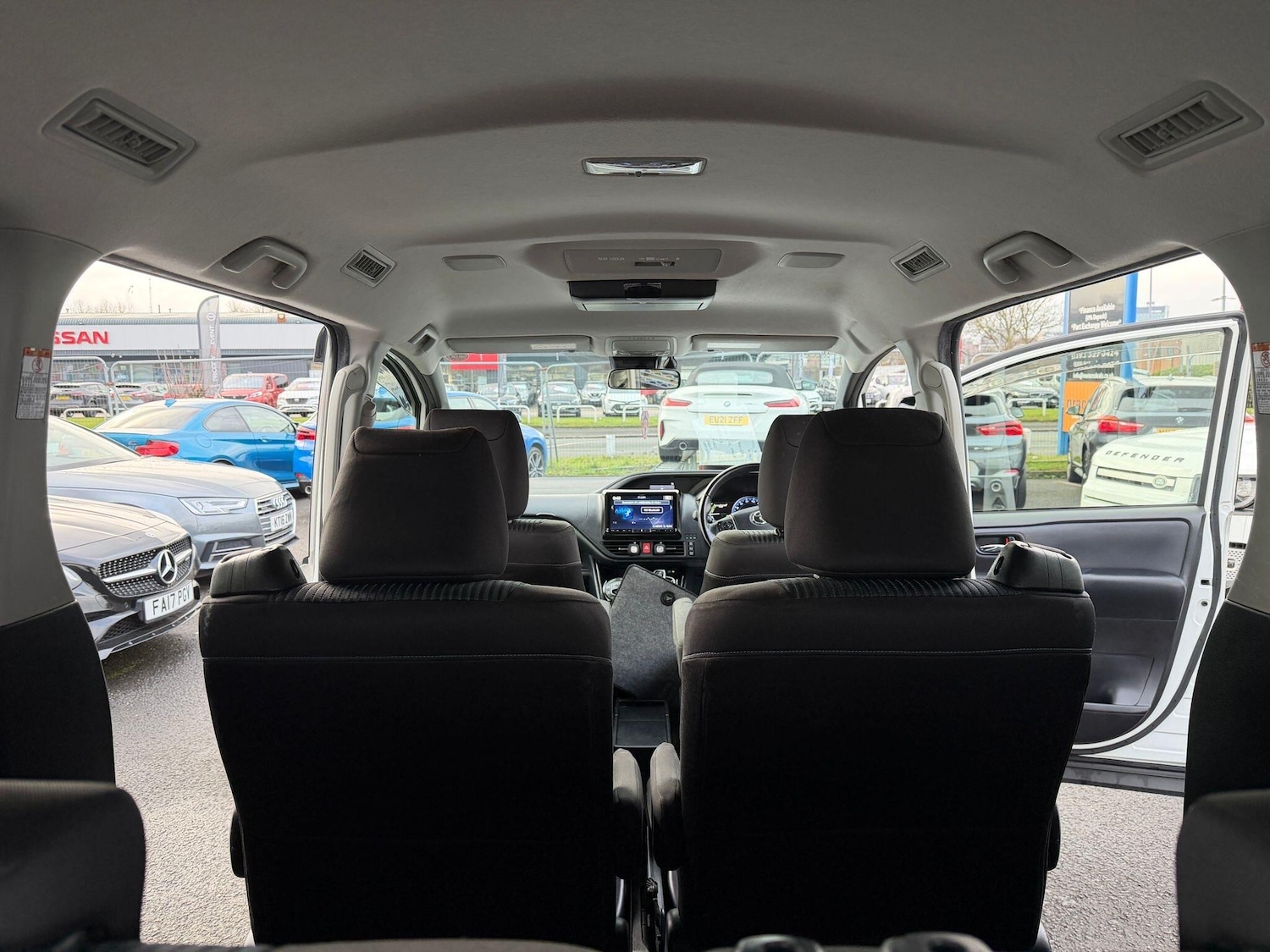 Used Toyota Noah 2025 for sale - 77454899: Photo 24