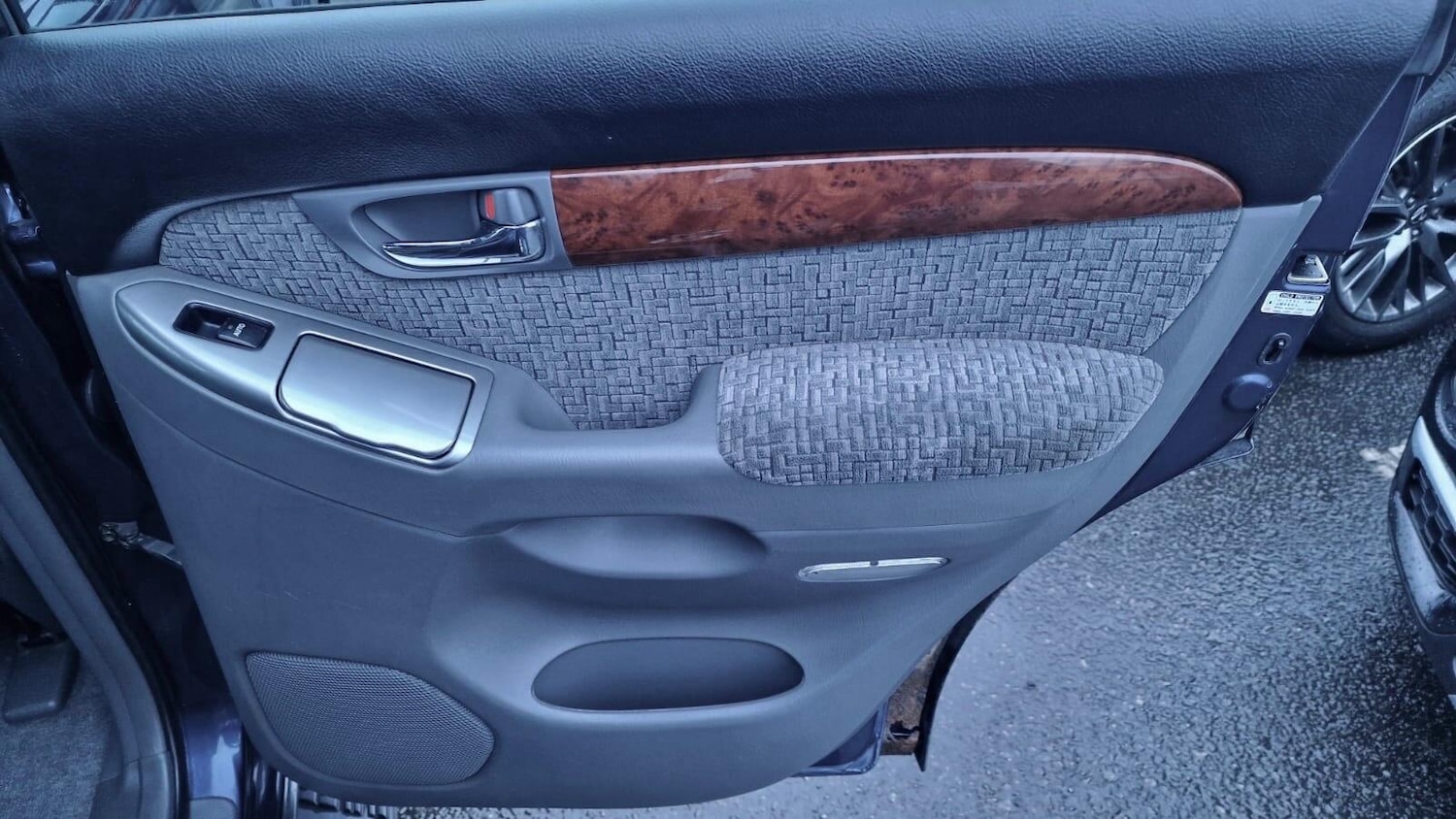 Used Toyota Land Cruiser for sale - 77625213: Photo 26