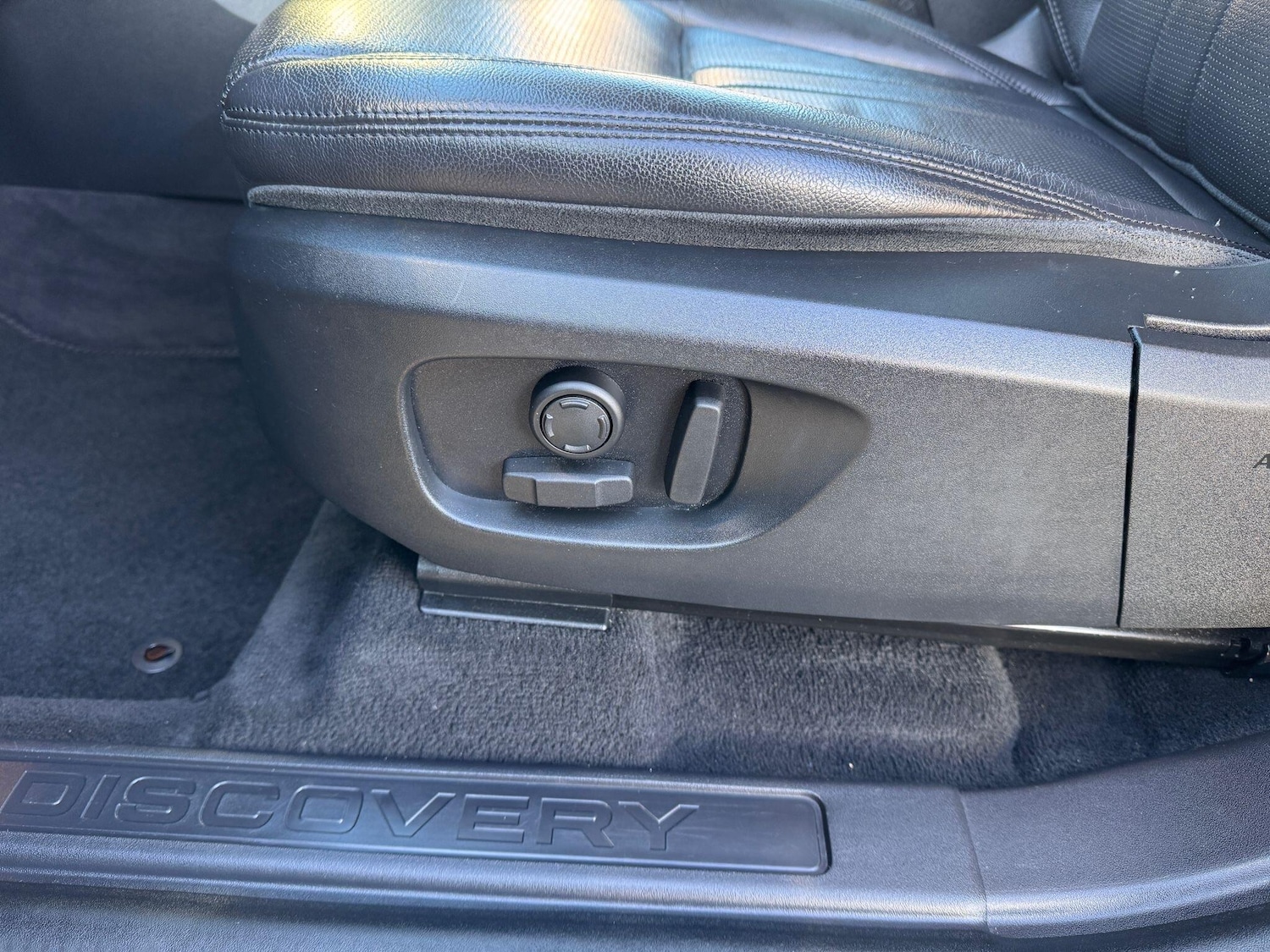 Used Land Rover Discovery Sport 2019 for sale - 76991349: Photo 12