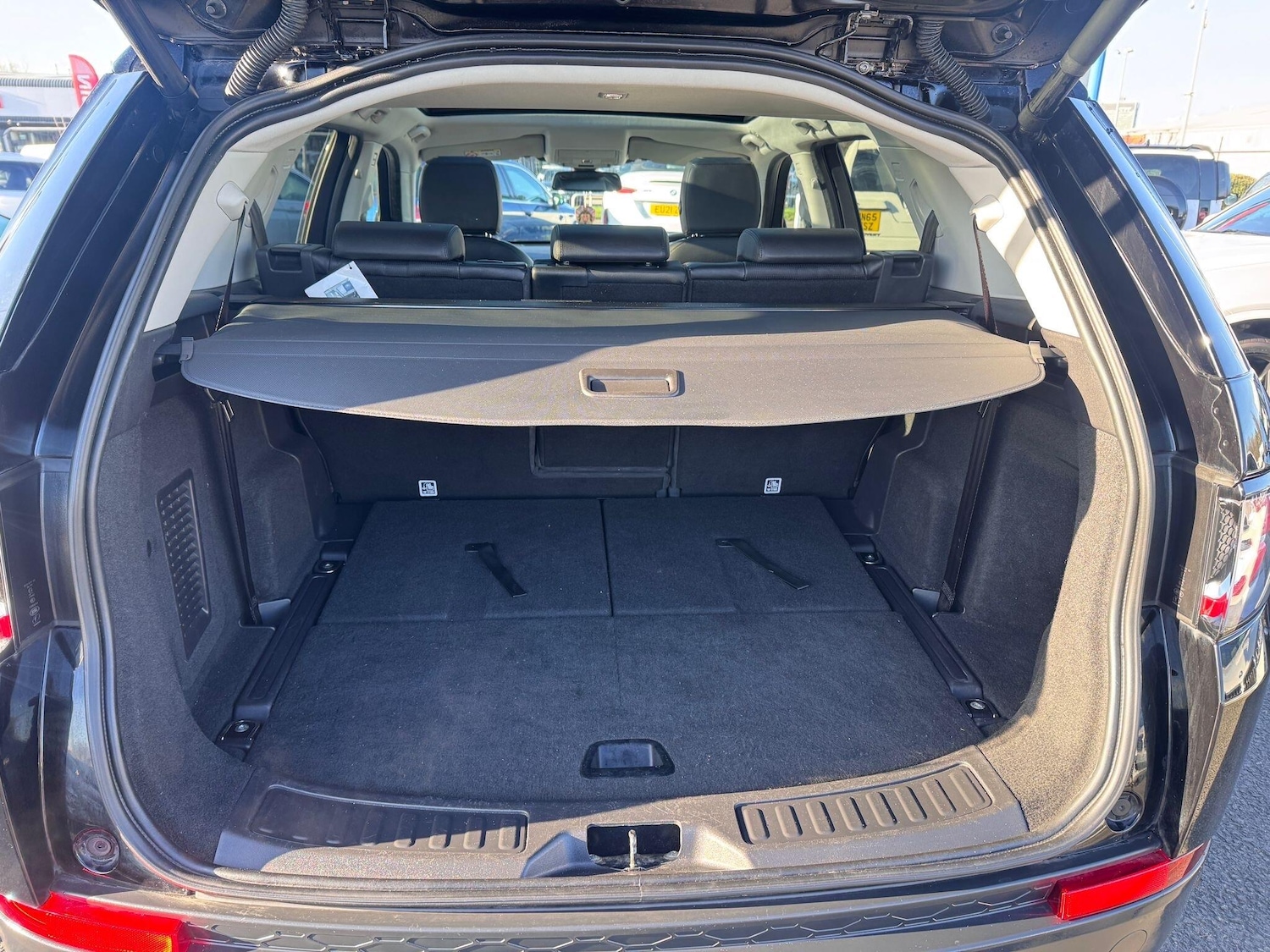 Used Land Rover Discovery Sport 2019 for sale - 76991349: Photo 32