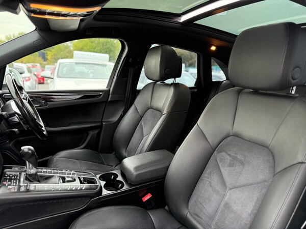 Used Porsche Macan 2015 for sale - 76151385: Photo 28