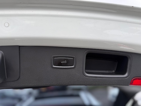 Used Porsche Macan 2015 for sale - 76151385: Photo 42