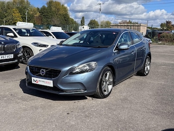 Used Volvo V40 2014 for sale - 76425506: Photo