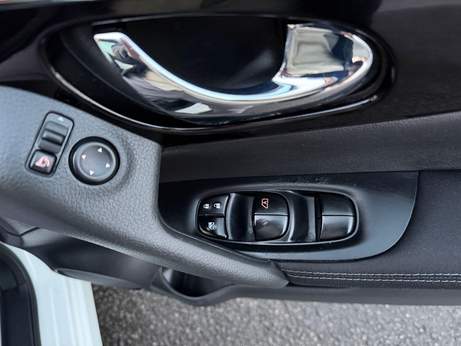 Used Nissan Qashqai for sale - 76701575: Photo 25