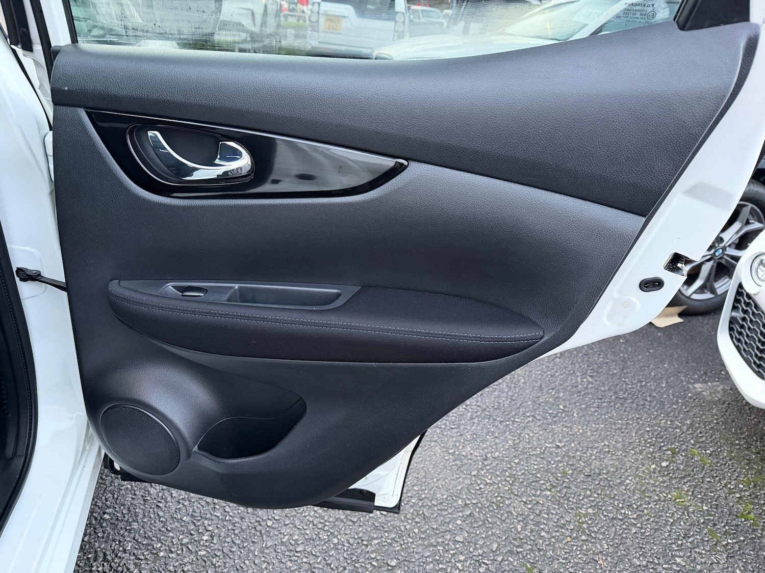 Used Nissan Qashqai for sale - 76701575: Photo 33