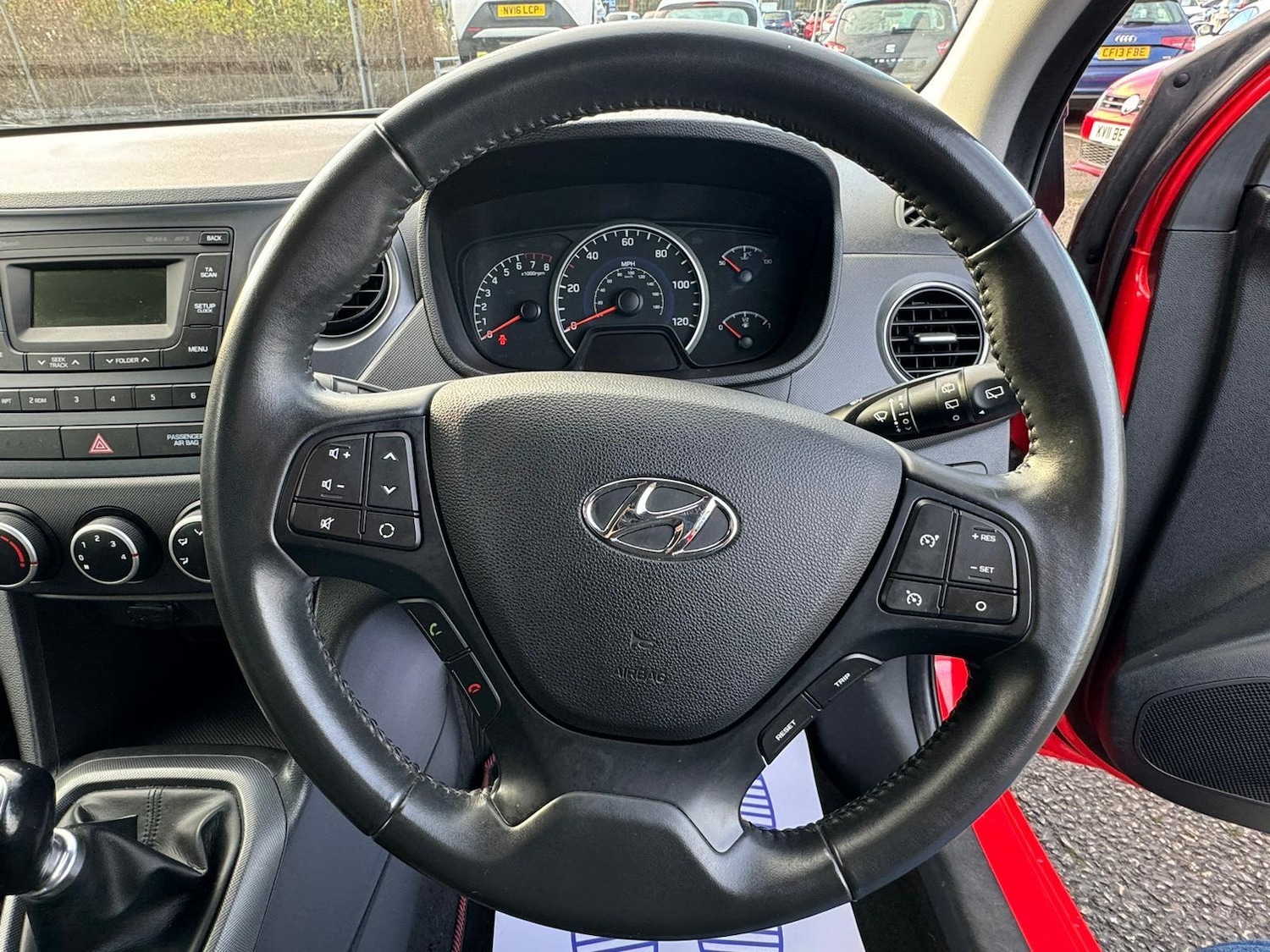 Used Hyundai i10 2019 for sale - 76989462: Photo 11