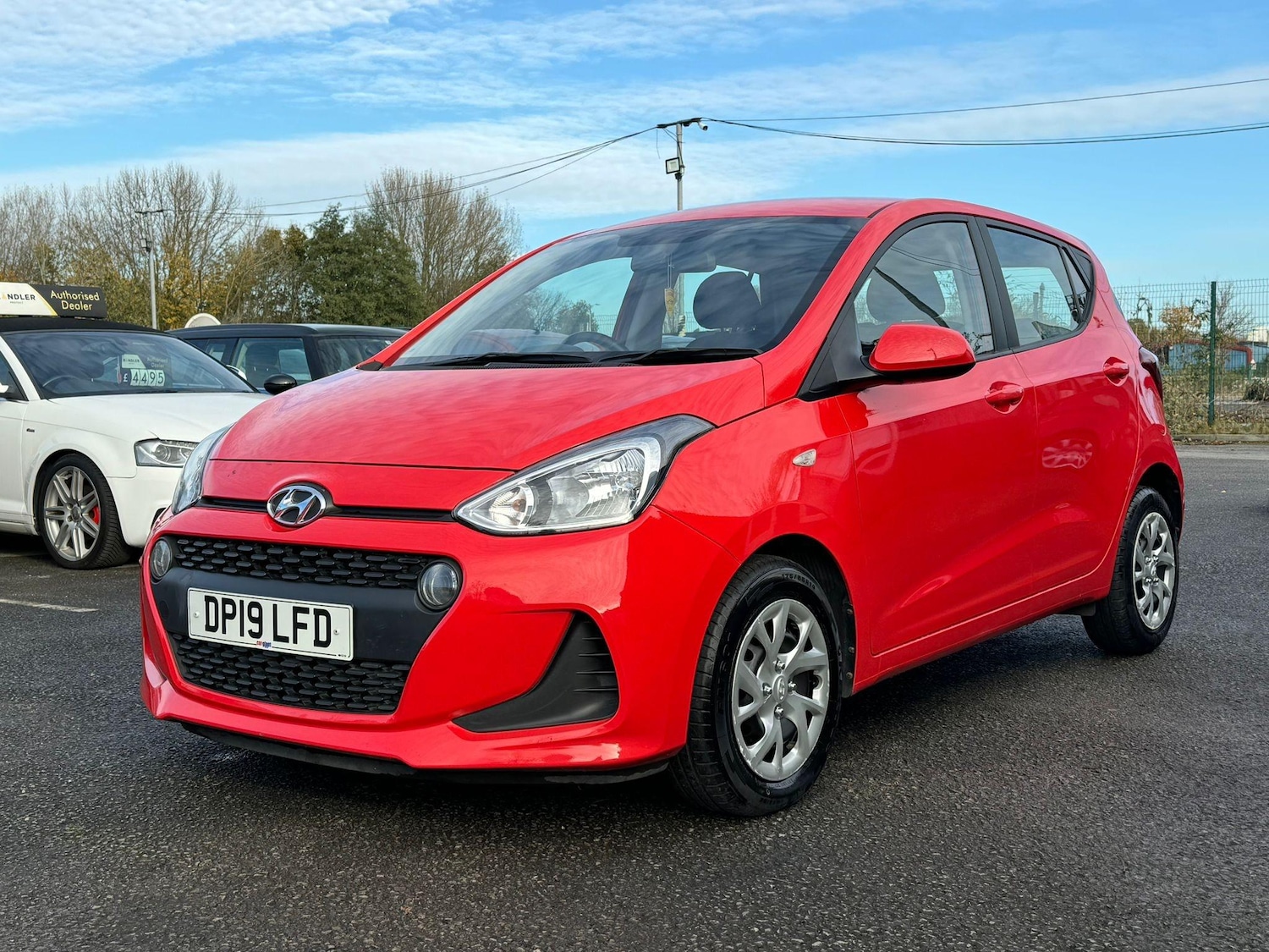 Used Hyundai i10 2019 for sale - 76989462: Photo 3