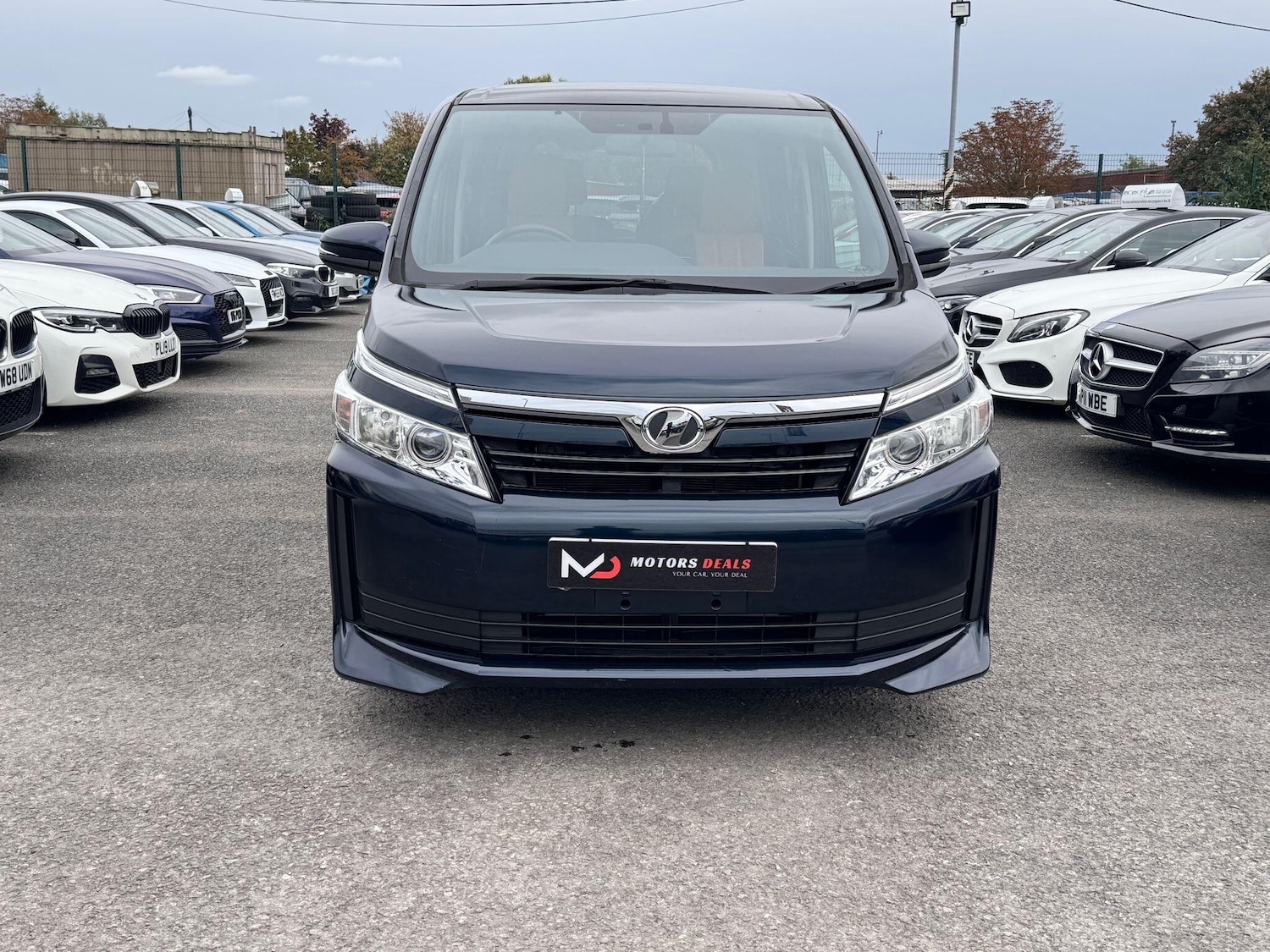 Used Toyota Voxy 2024 for sale - 76989859: Photo 2