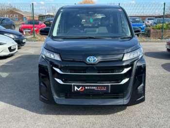 Used Toyota Voxy 2023 for sale - 74136205: Photo