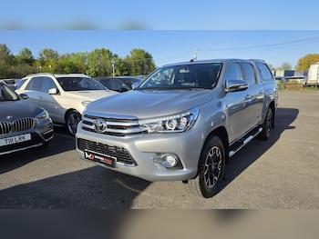 Used Toyota Hilux 2017 for sale - 78348108: Photo