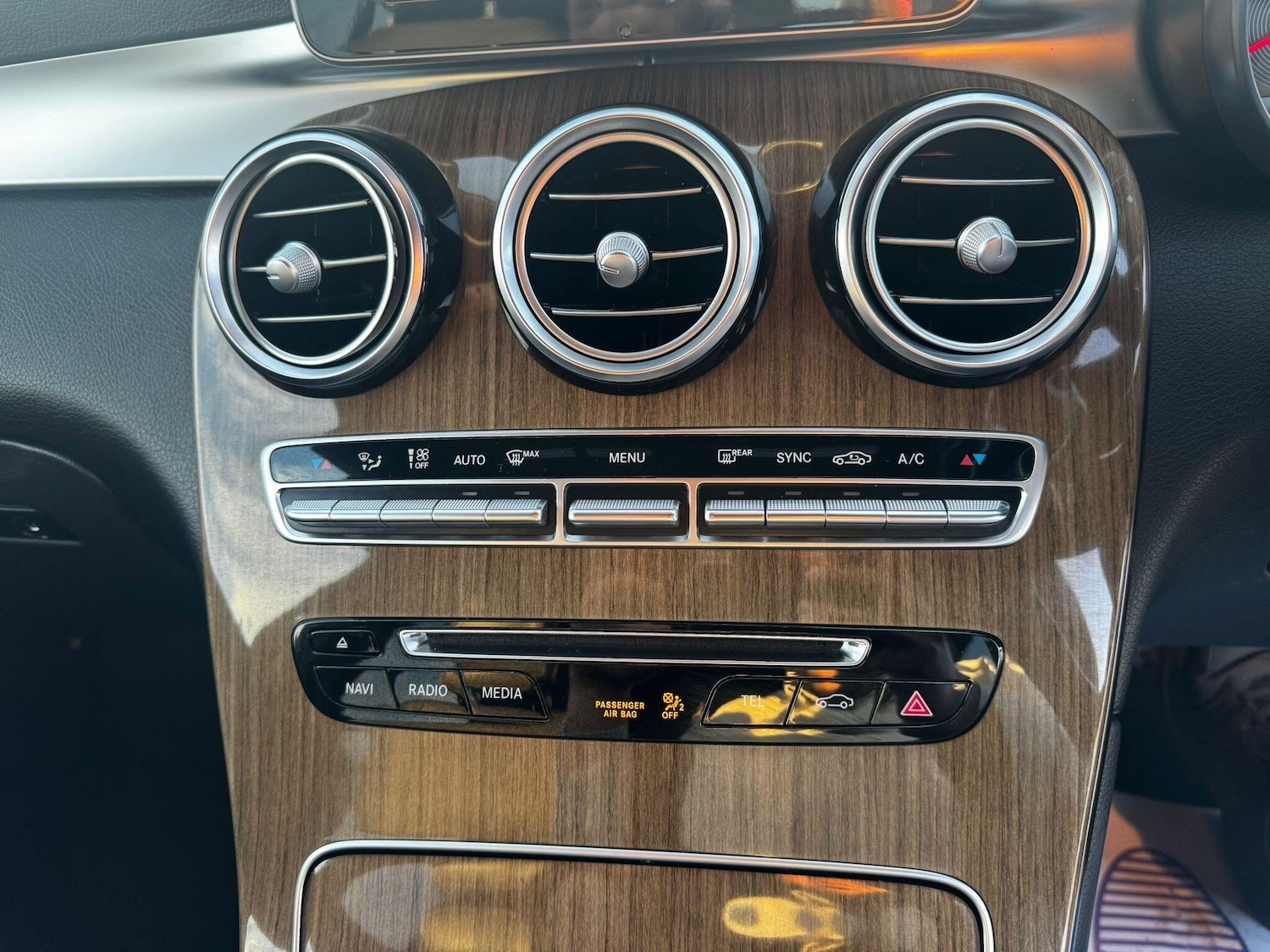 Used Mercedes-Benz GLC 2016 for sale - 76672512: Photo 12