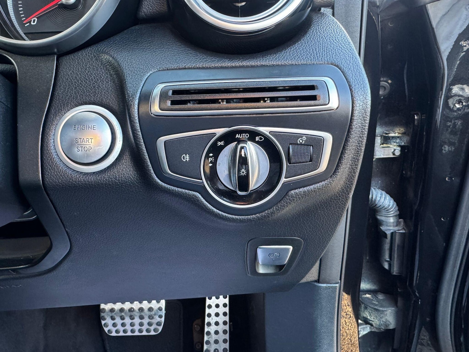 Used Mercedes-Benz GLC 2016 for sale - 76672512: Photo 14