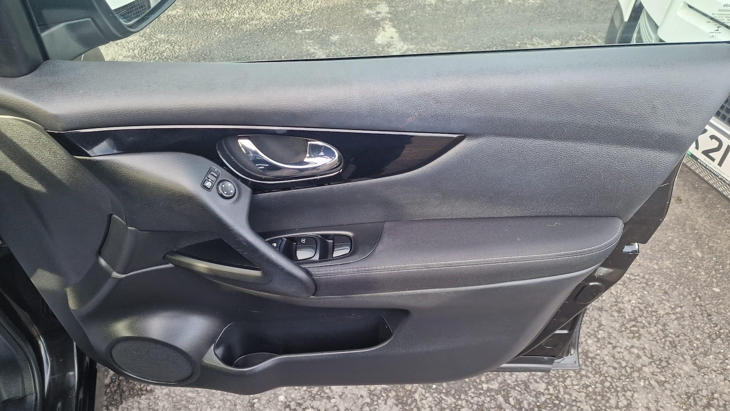 Used Nissan Qashqai 2015 for sale - 77425631: Photo 19