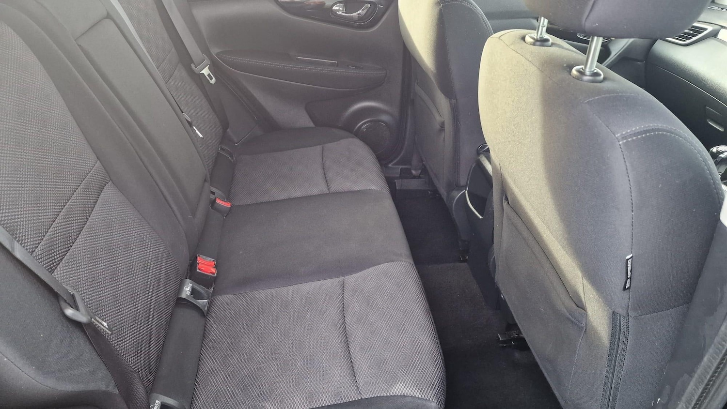 Used Nissan Qashqai 2015 for sale - 77425631: Photo 24