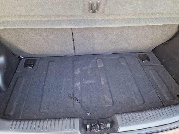 Used Hyundai i10 2011 for sale - 74618901: Photo 24