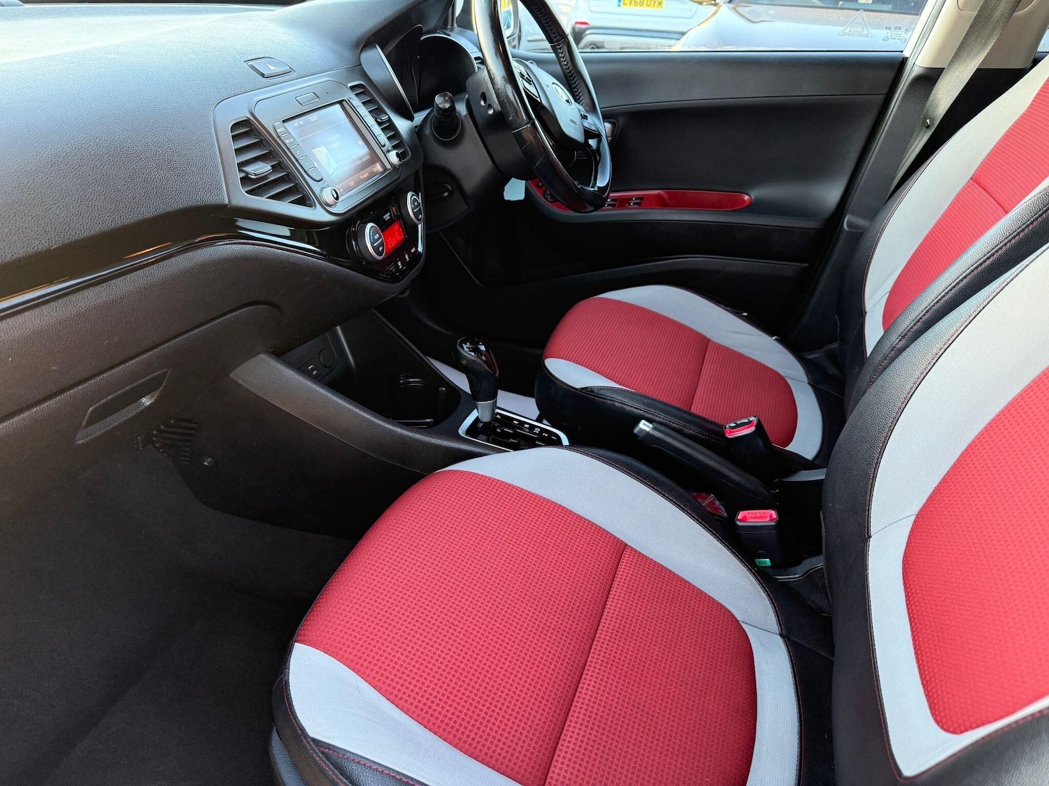 Used Kia Picanto 2016 for sale - 76032137: Photo 18
