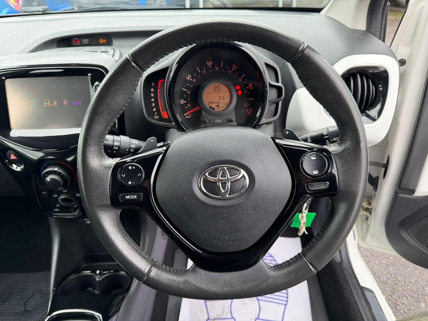 Used Toyota AYGO 2015 for sale - 77696041: Photo 18