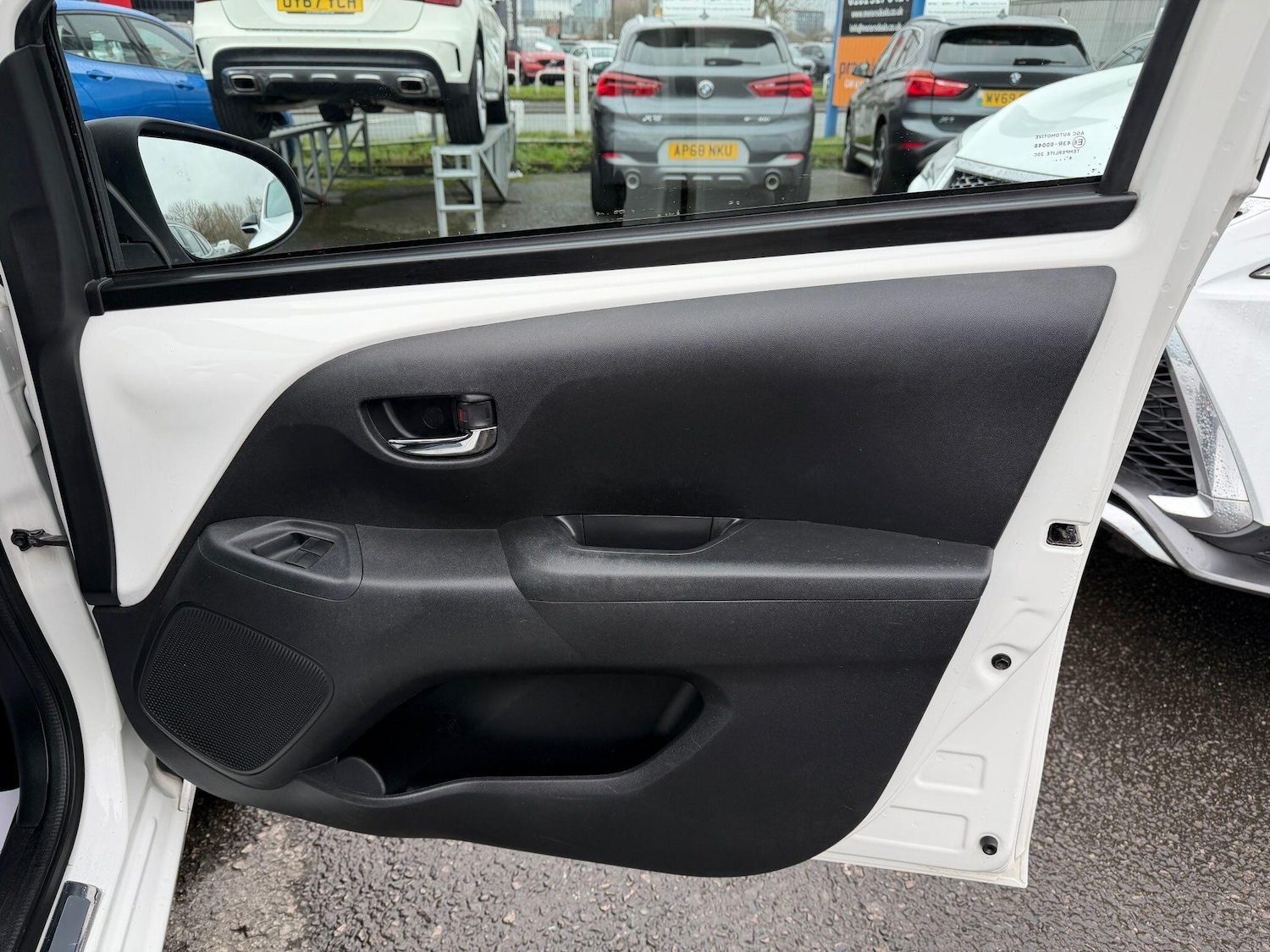 Used Toyota AYGO 2015 for sale - 77696041: Photo 22