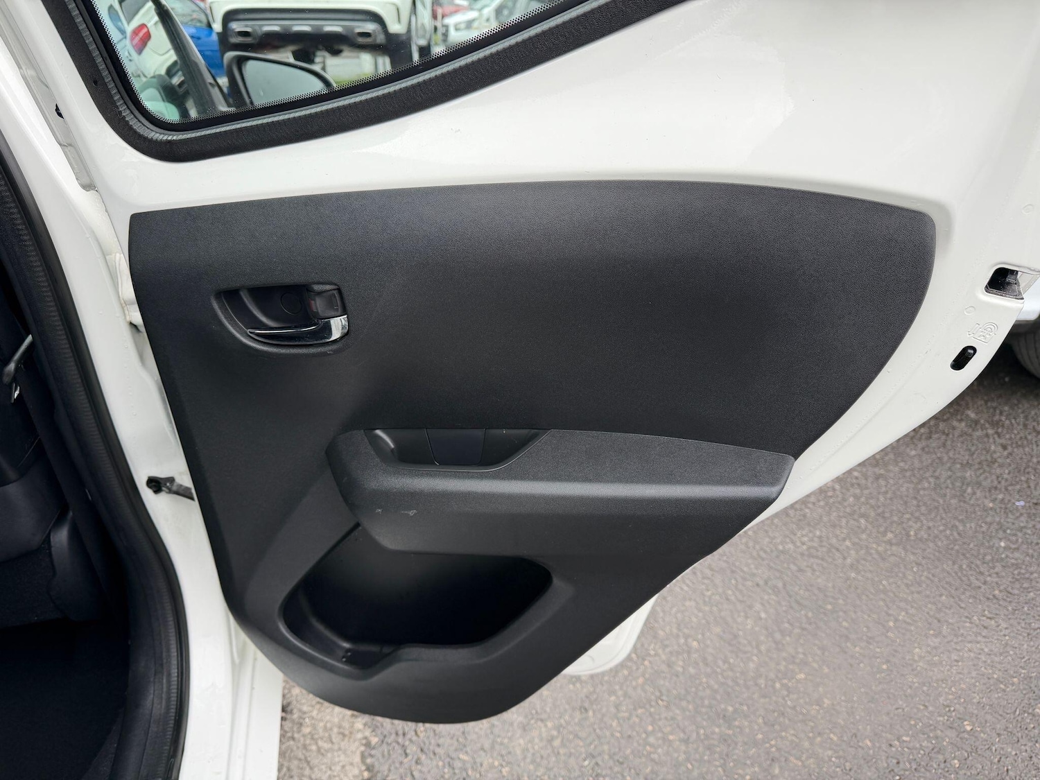 Used Toyota AYGO 2015 for sale - 77696041: Photo 28