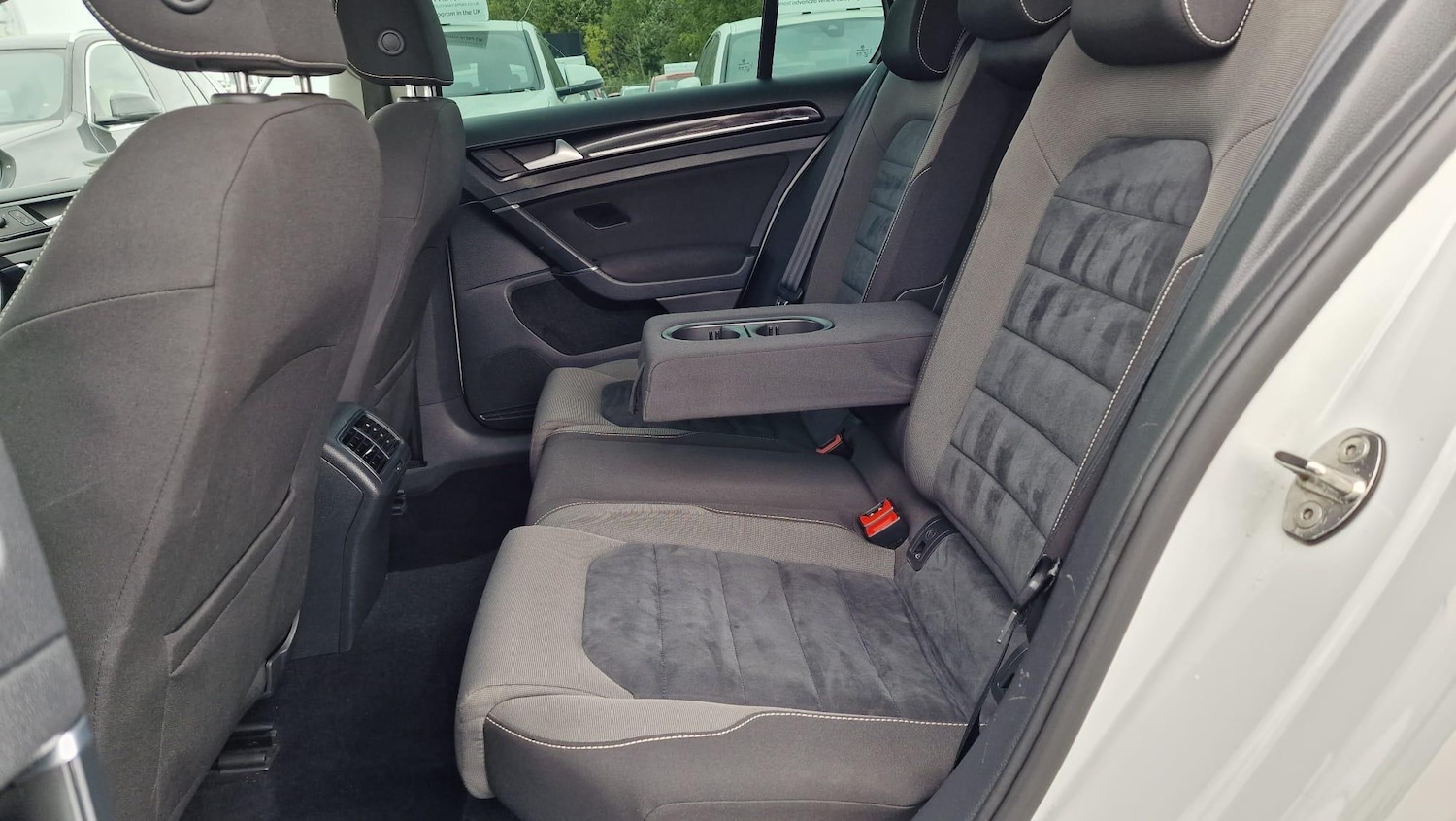 Used Volkswagen Golf 2015 for sale - 76094313: Photo 28