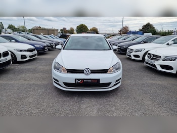 Used Volkswagen Golf 2015 for sale - 76094313: Photo 2