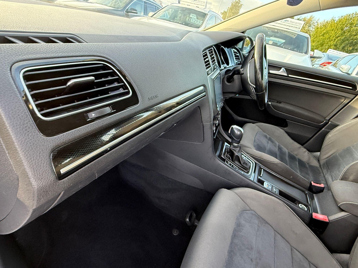 Used Volkswagen Golf 2013 for sale - 76043214: Photo 17