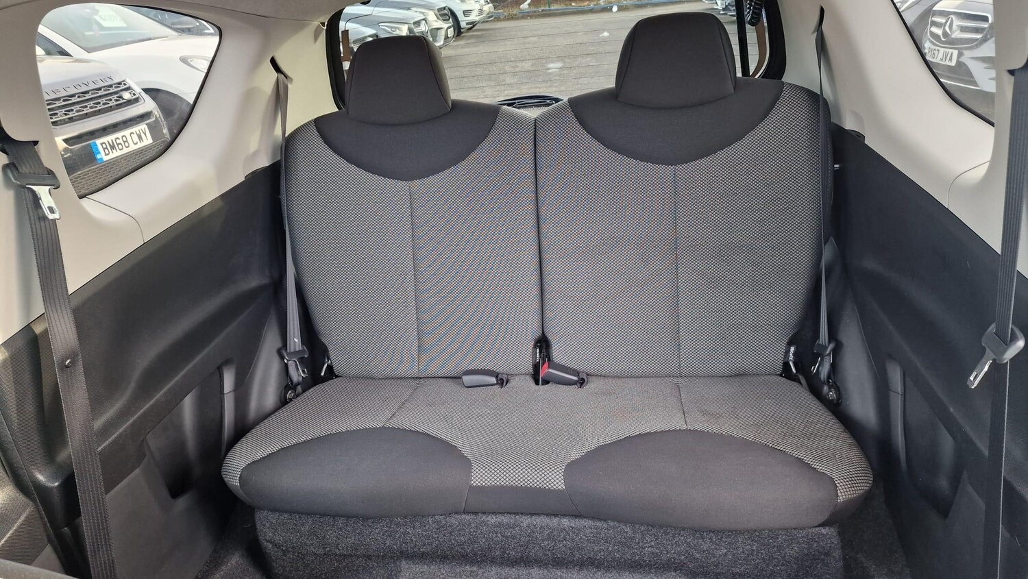 Used Toyota AYGO 2013 for sale - 77400400: Photo 21