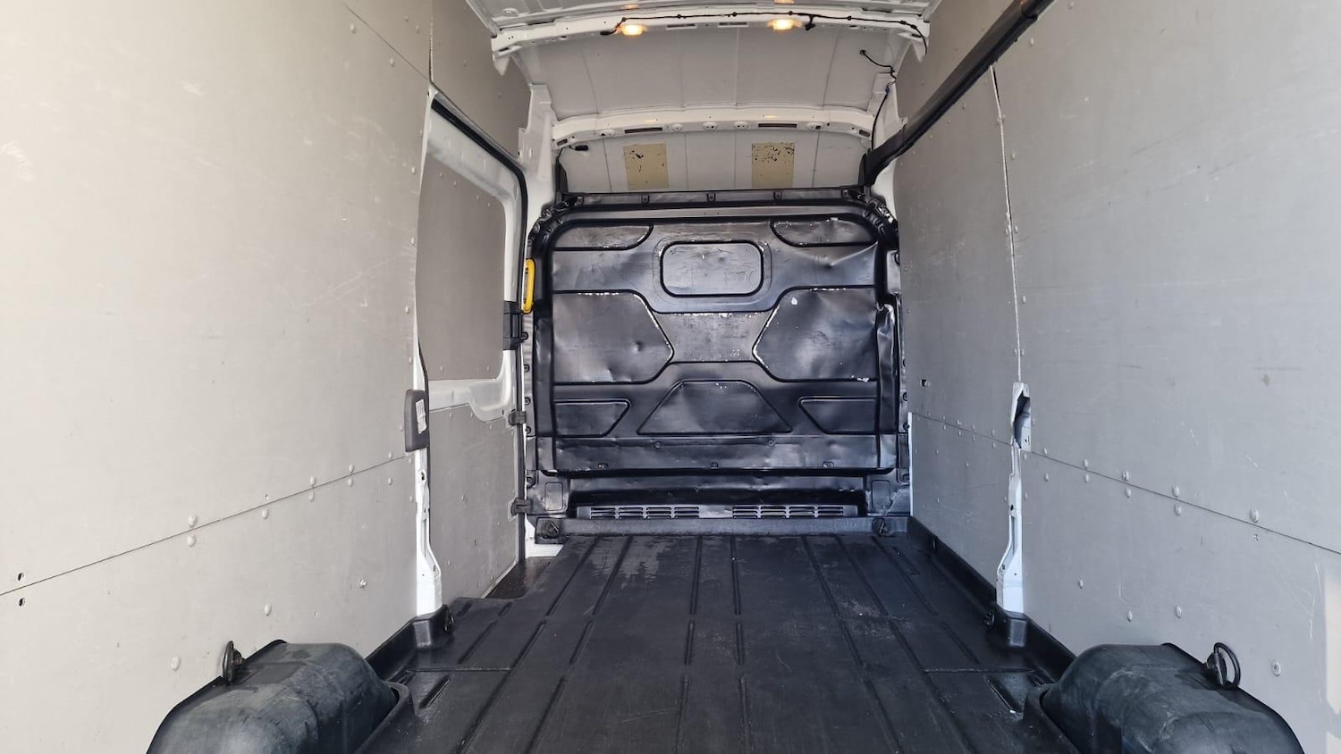 Used Ford Transit 2020 for sale - 76359883: Photo 34