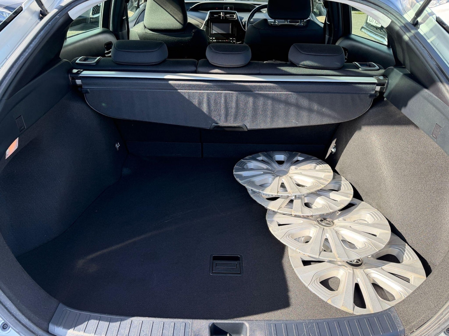 Used Toyota Prius 2019 for sale - 77925128: Photo 29