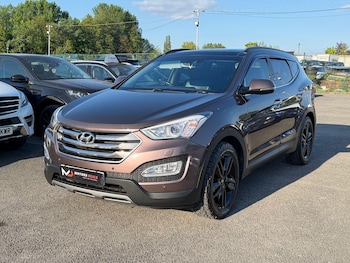 Used Hyundai Santa Fe 2015 for sale - 79484240: Photo