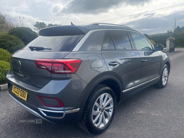 Used Volkswagen T-Roc 2023 for sale - 76024940: Photo 2