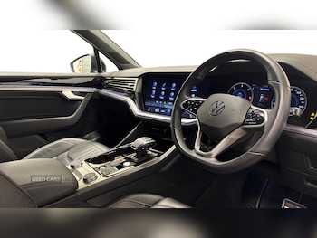 Used Volkswagen Touareg 2023 for sale - 78245975: Photo