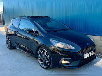 Used Ford Fiesta 2019 for sale - 76201074: Photo