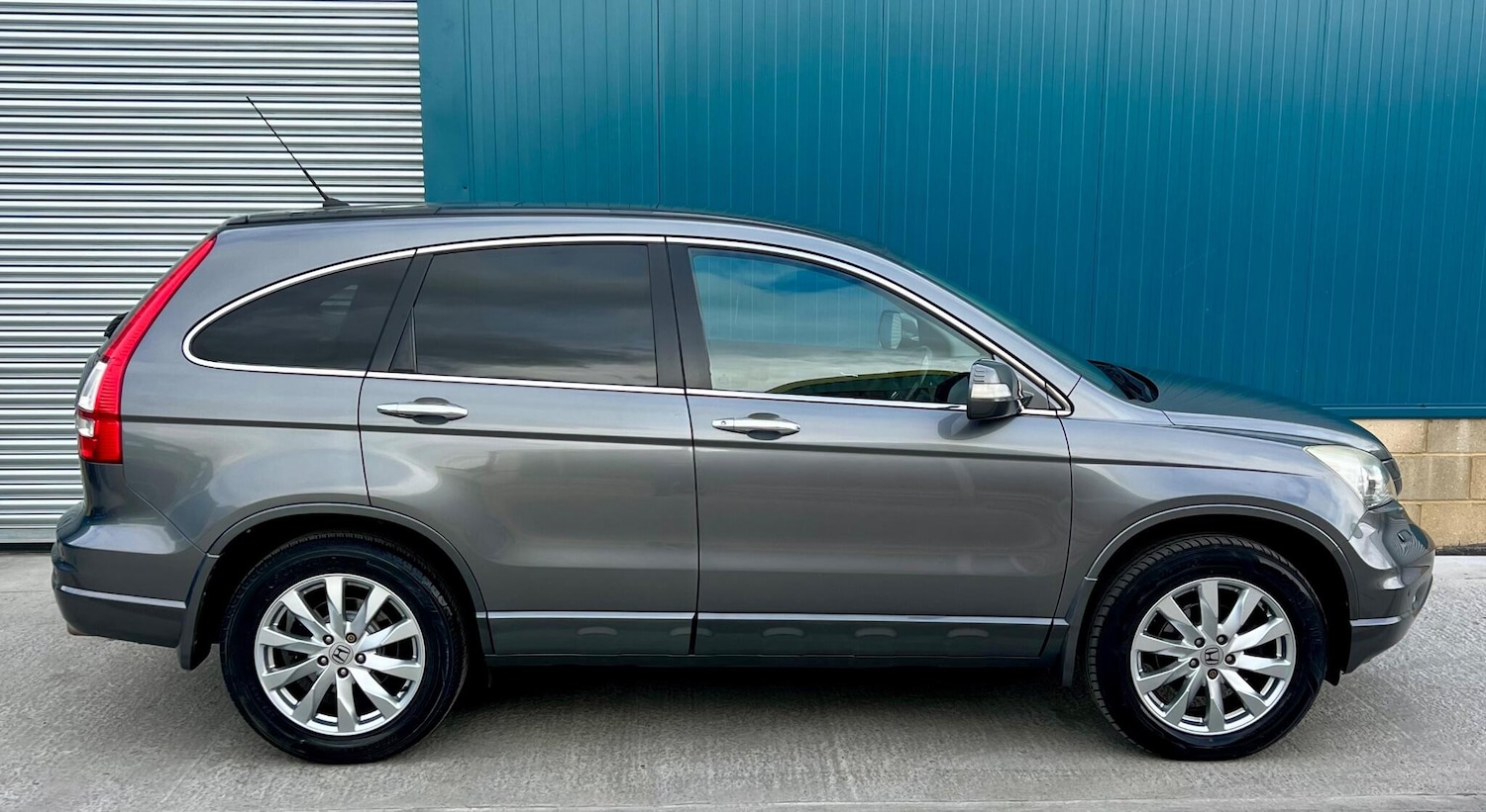 Used Honda CR-V 2010 for sale - 76399226: Photo 14