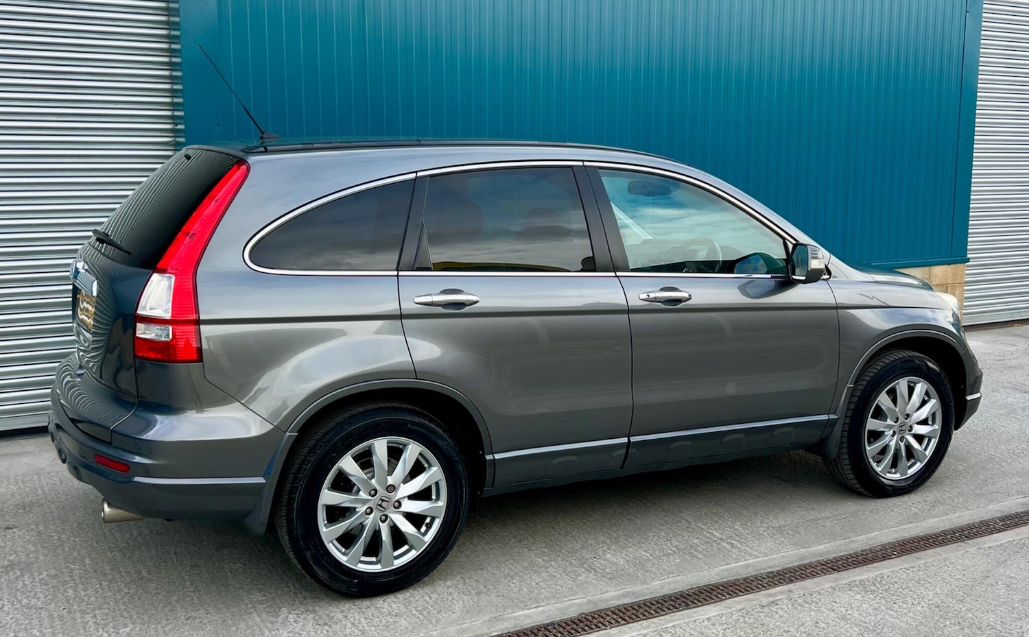 Used Honda CR-V 2010 for sale - 76399226: Photo 16